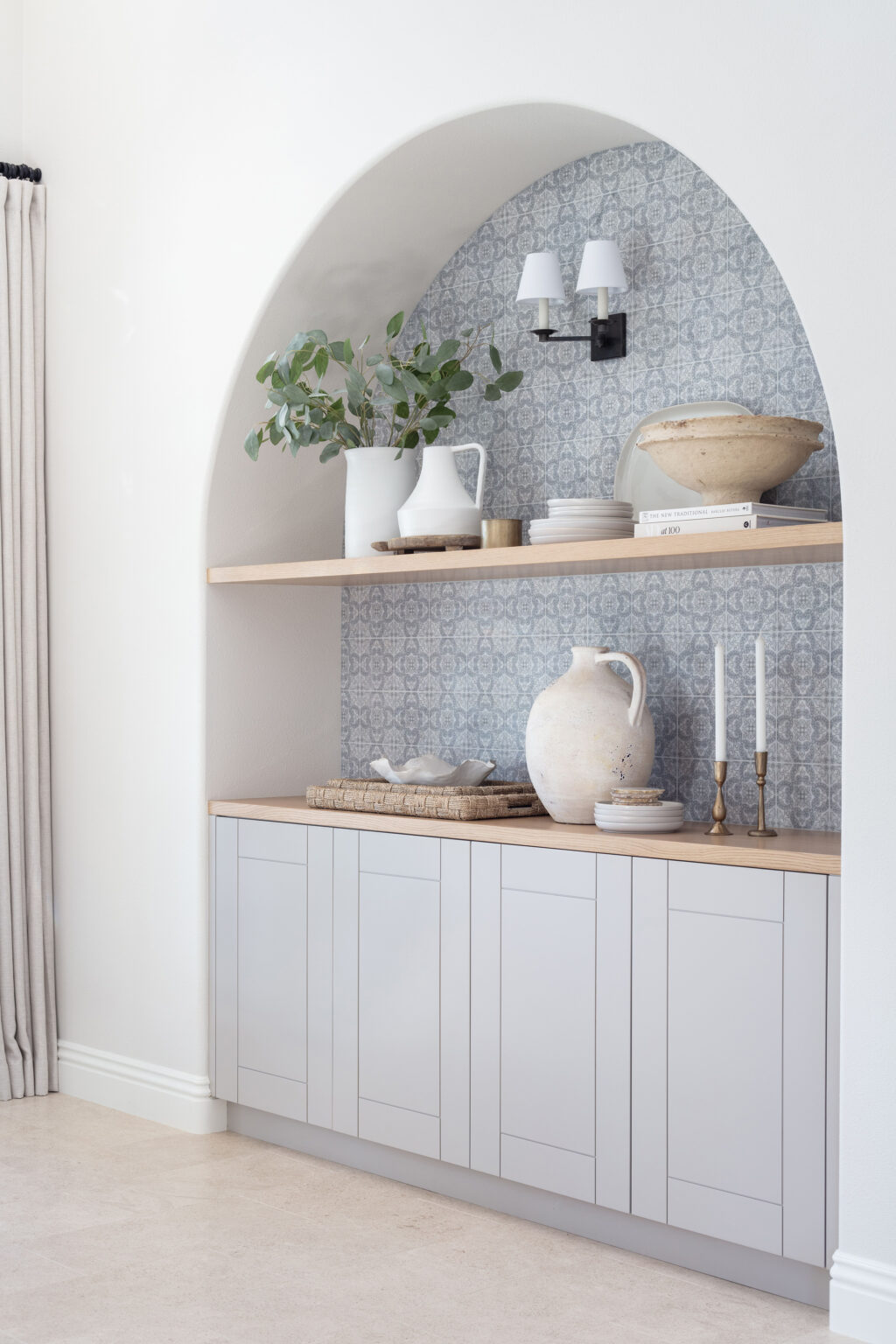 arya bay blue carrara blanco